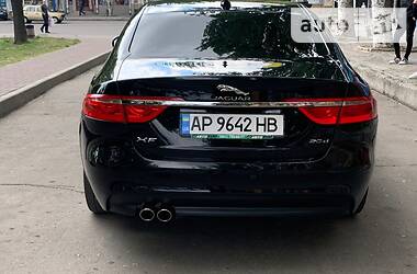 Седан Jaguar XF 2017 в Мелитополе