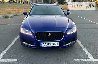 Седан Jaguar XF 2016 в Киеве