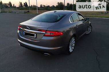 Седан Jaguar XF 2008 в Мариуполе