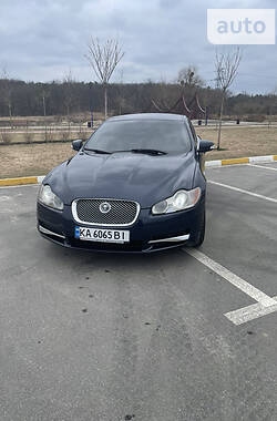 Седан Jaguar XF 2008 в Киеве