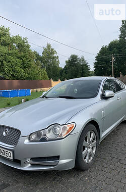 Седан Jaguar XF 2008 в Шумську