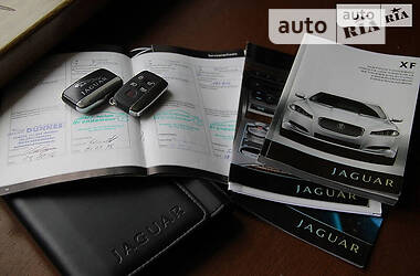 Седан Jaguar XF 2013 в 