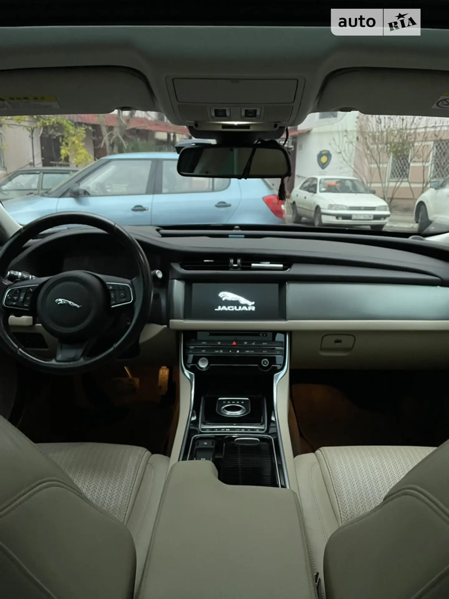2016 Jaguar XF - мініатюра 8