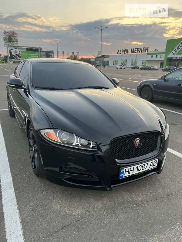 Седан Jaguar XF 2015 в Одессе