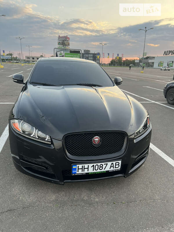Седан Jaguar XF 2015 в Одессе