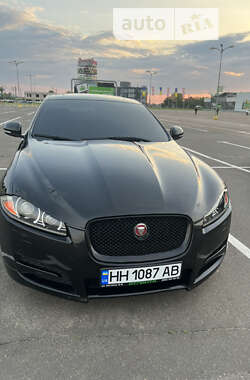 Седан Jaguar XF 2015 в Одессе