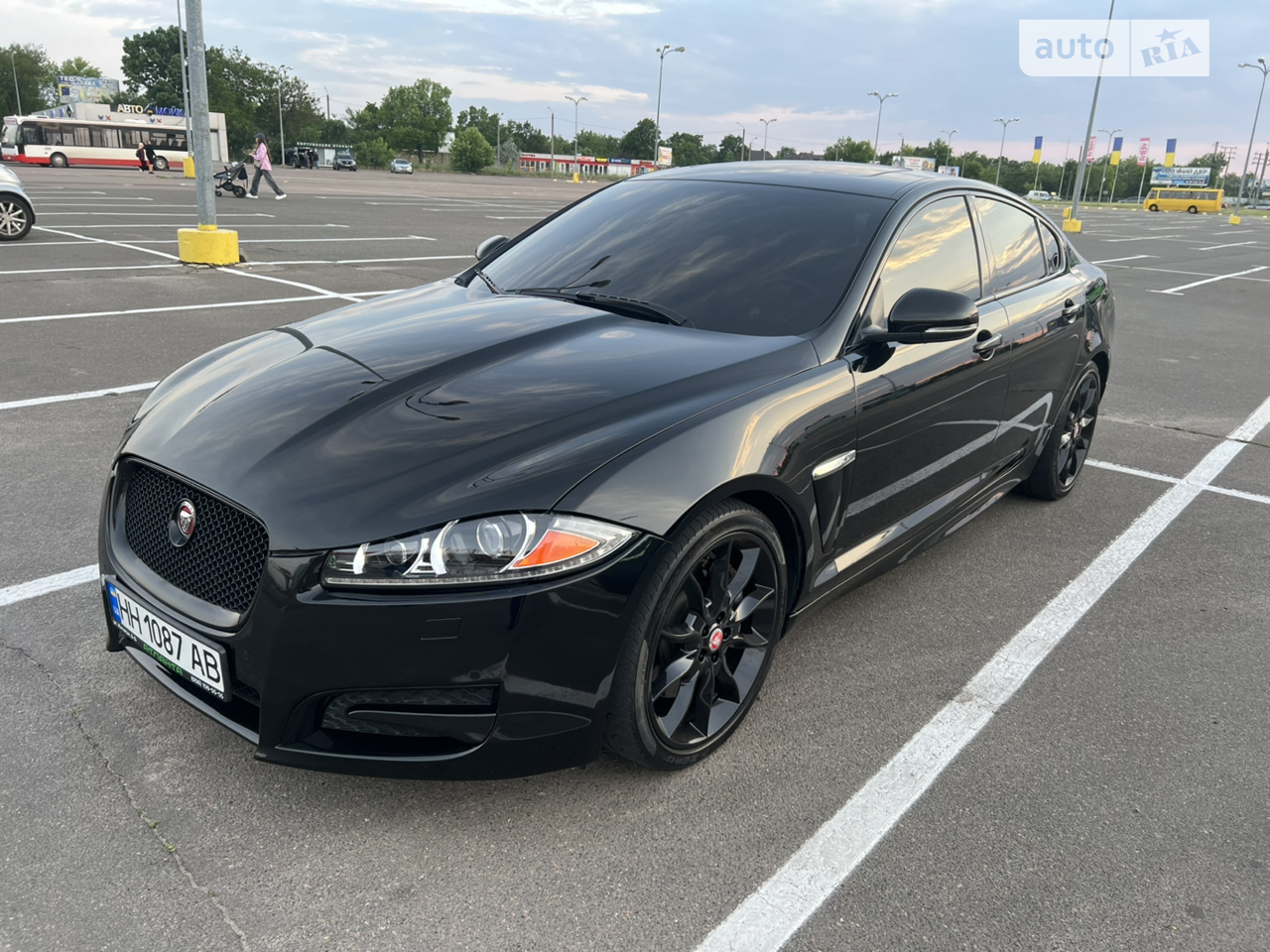 2015 Jaguar XF - мініатюра 16