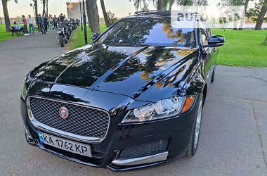 Седан Jaguar XF 2018 в Киеве