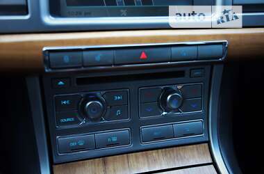 Седан Jaguar XF 2008 в 