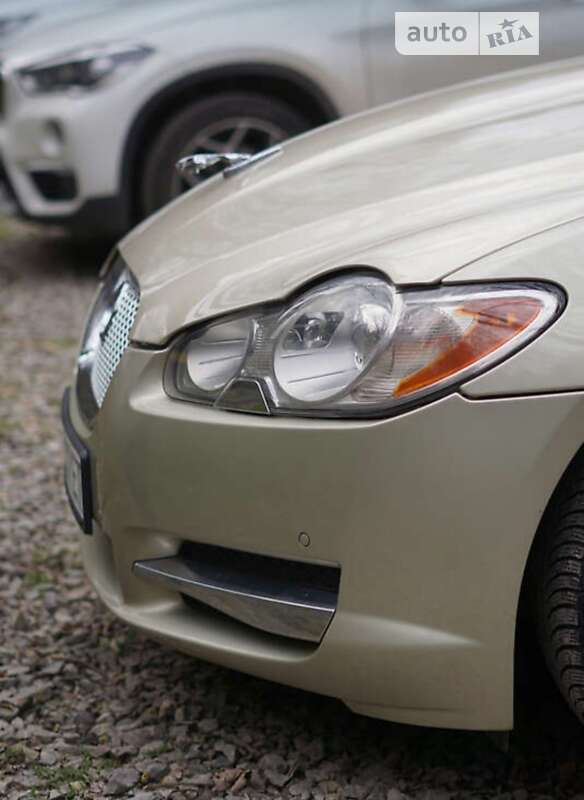 Седан Jaguar XF 2008 в Виннице