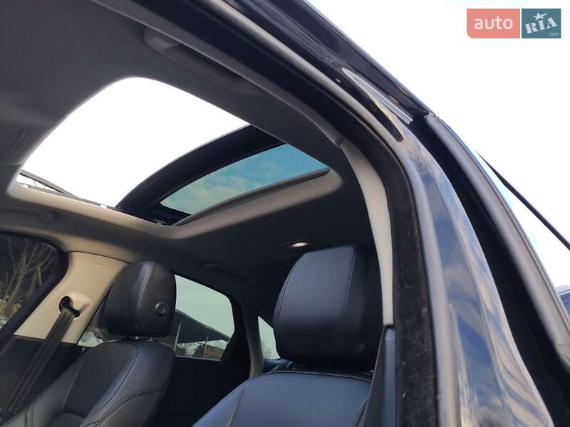 Седан Jaguar XF 2015 в Тячеві