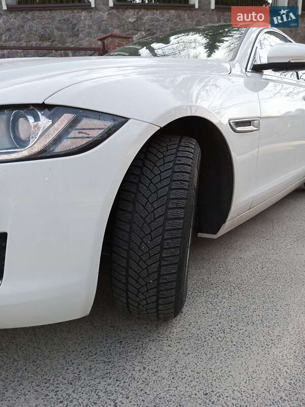 Седан Jaguar XF 2016 в Києві