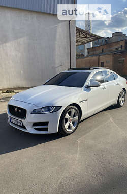 Седан Jaguar XF 2017 в Виннице