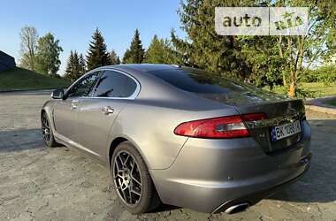 Седан Jaguar XF 2009 в Ровно