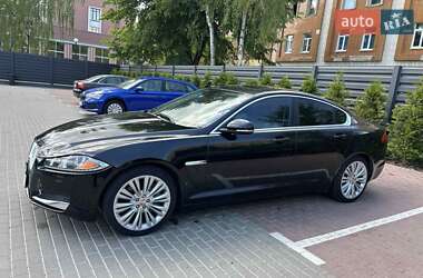 Седан Jaguar XF 2015 в Черкасах