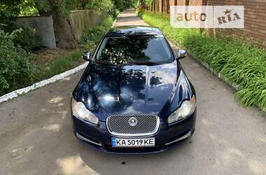 Седан Jaguar XF 2008 в Киеве