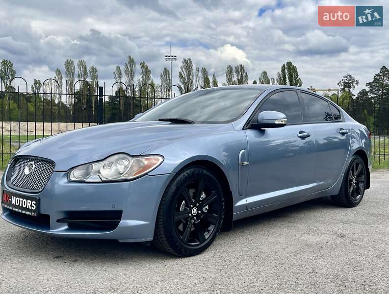 Седан Jaguar XF 2008 в Києві