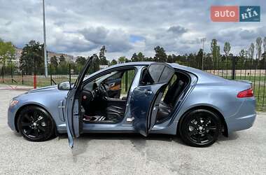 Седан Jaguar XF 2008 в 