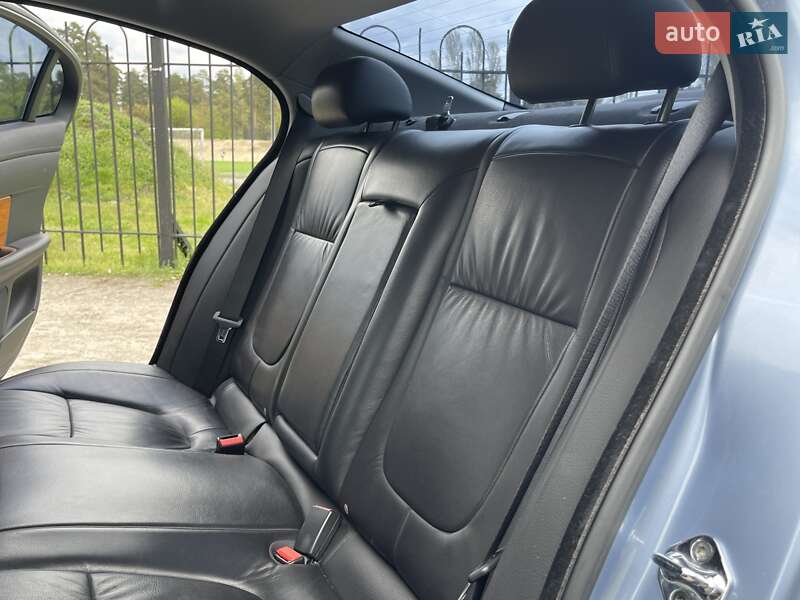Седан Jaguar XF 2008 в Києві