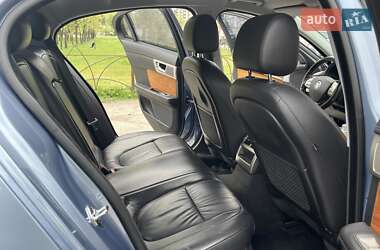 Седан Jaguar XF 2008 в 