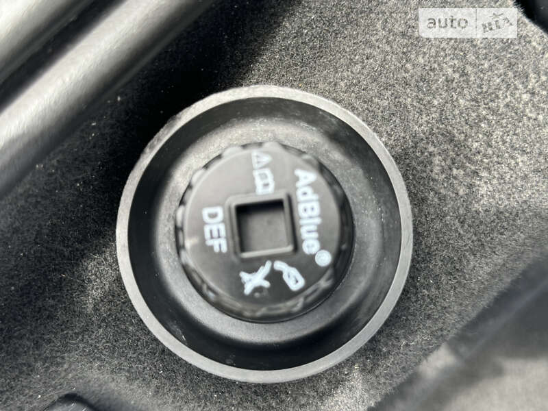 Седан Jaguar XF 2016 в Коломые фото 38 Седан Jaguar XF 2016 в Коломые