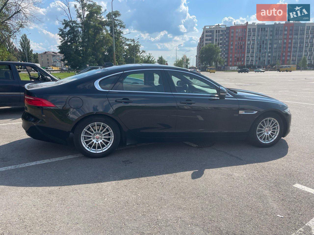 2014 Jaguar XF - мініатюра 15