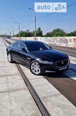 Седан Jaguar XF 2016 в Києві