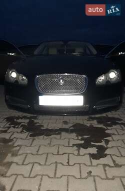 Седан Jaguar XF 2009 в Белогорье