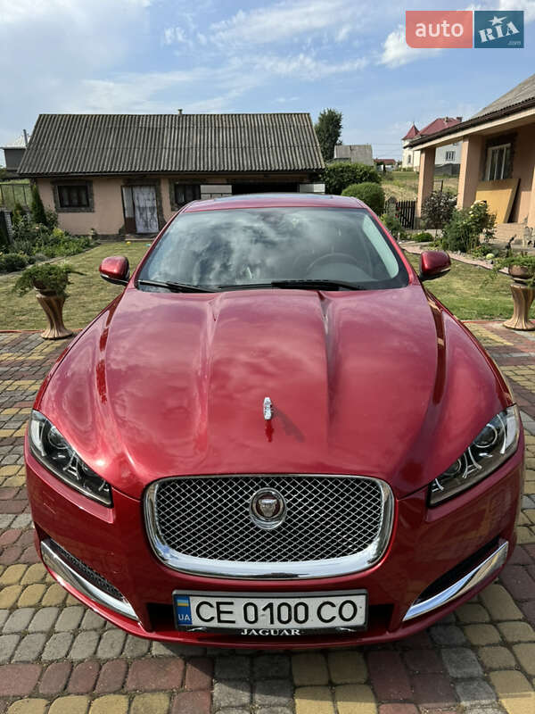 Седан Jaguar XF 2013 в Черновцах
