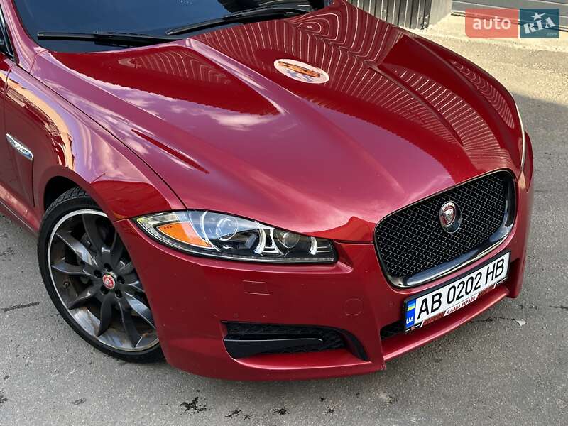 Седан Jaguar XF 2015 в Киеве
