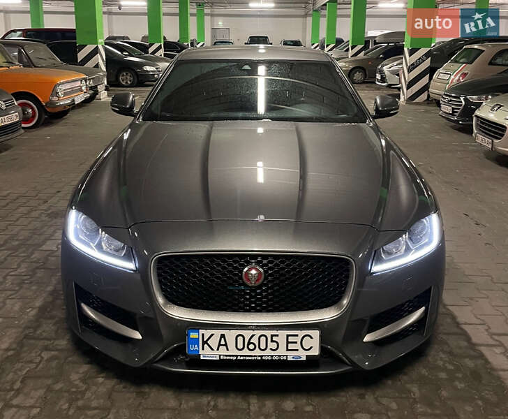 Jaguar XF 2016