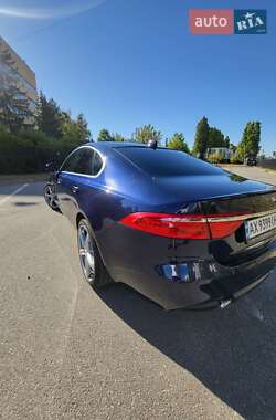 Седан Jaguar XF 2015 в Киеве