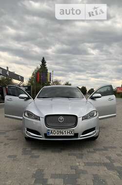 Седан Jaguar XF 2013 в Ивано-Франковске