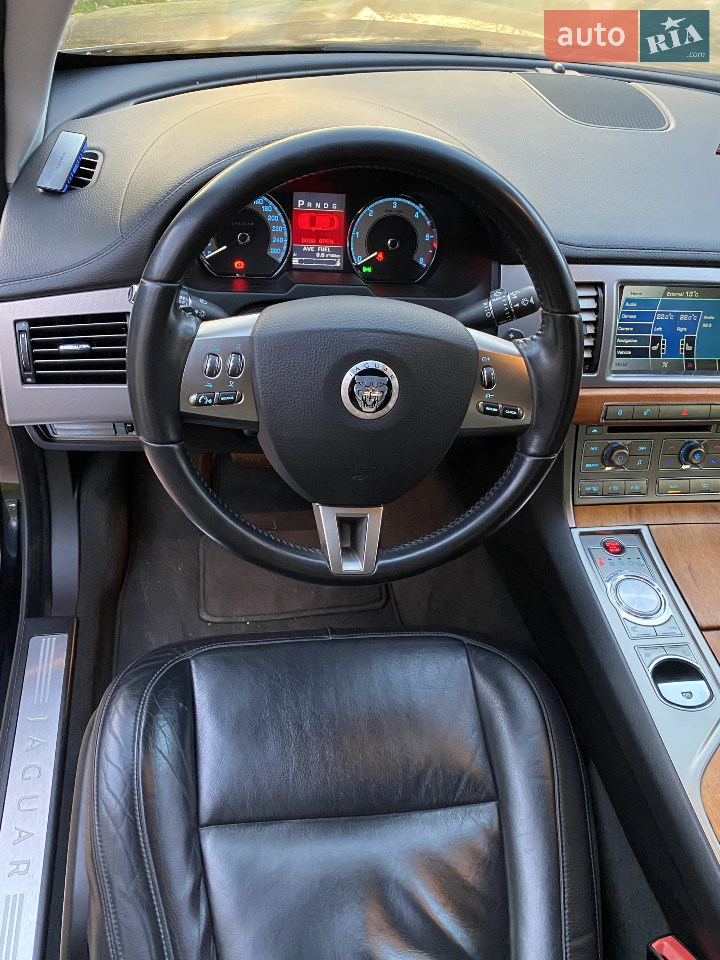 2010 Jaguar XF - мініатюра 25