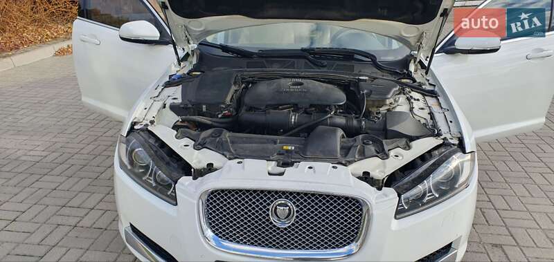 Седан Jaguar XF 2013 в Запорожье