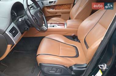 Седан Jaguar XF 2012 в Львове