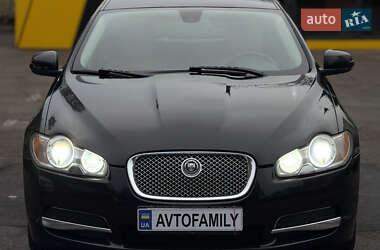 Седан Jaguar XF 2009 в Києві