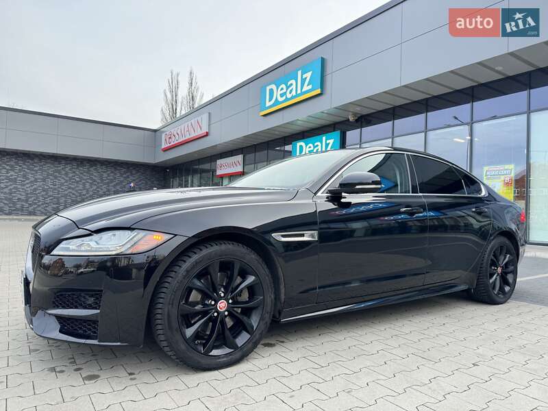 Седан Jaguar XF 2017 в Киеве