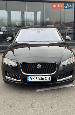 Седан Jaguar XF 2016 в Києві