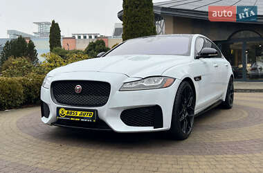 Седан Jaguar XF 2016 в 