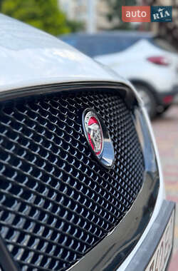 Седан Jaguar XF 2014 в Одессе