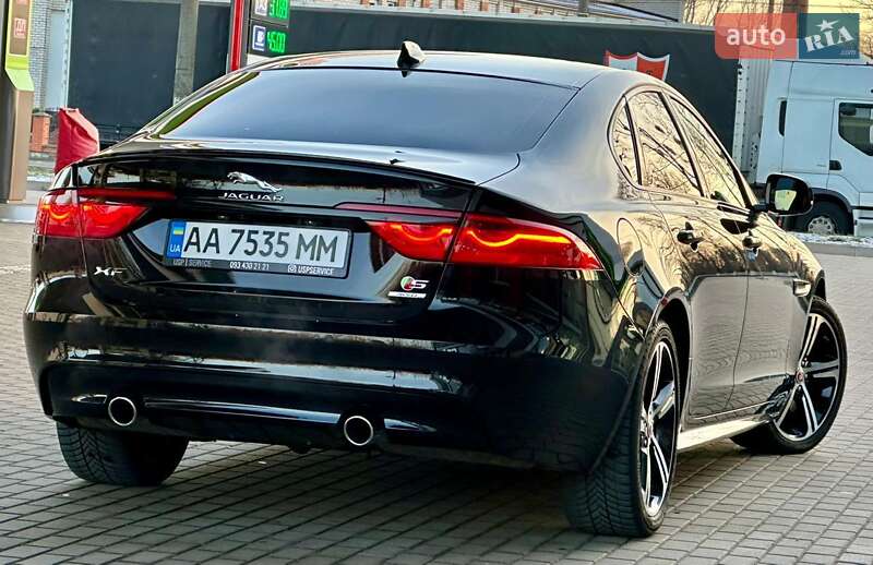 Седан Jaguar XF 2016 в Києві