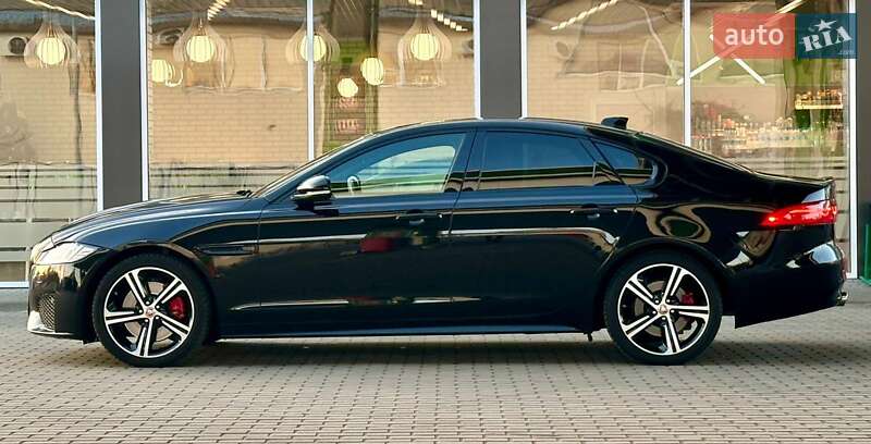 Седан Jaguar XF 2016 в Києві