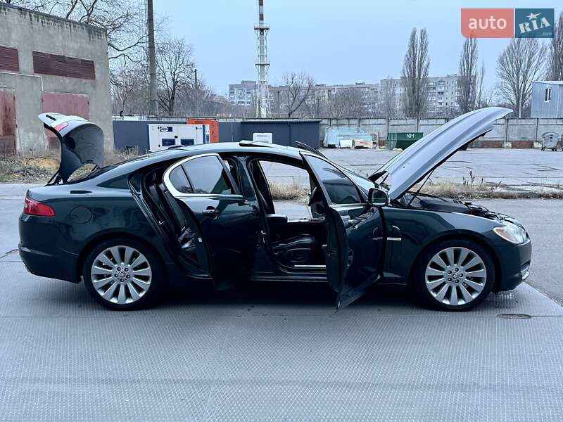 Седан Jaguar XF 2009 в Одессе