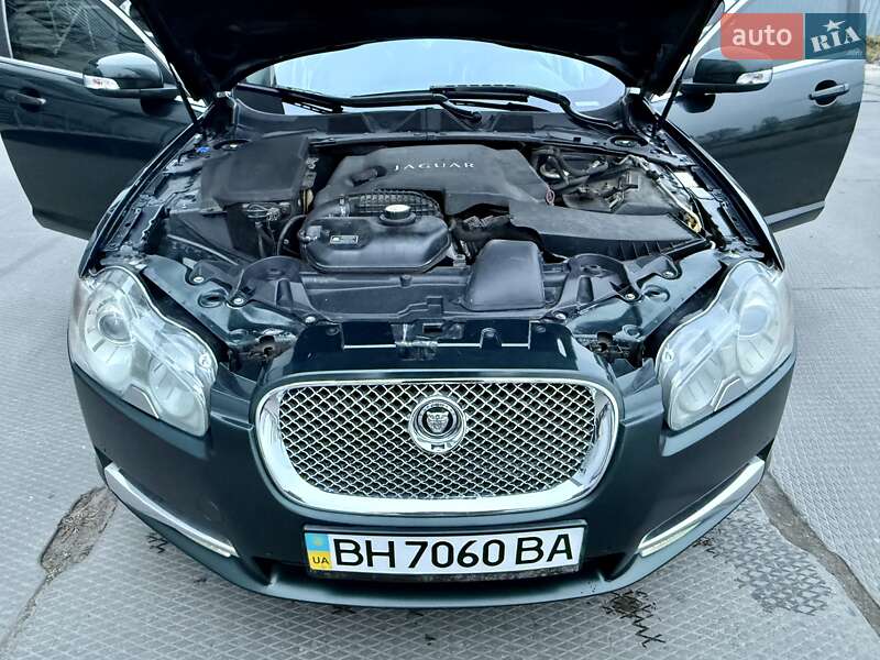 Седан Jaguar XF 2009 в Одессе