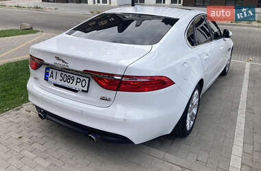 Седан Jaguar XF 2016 в Белогородке