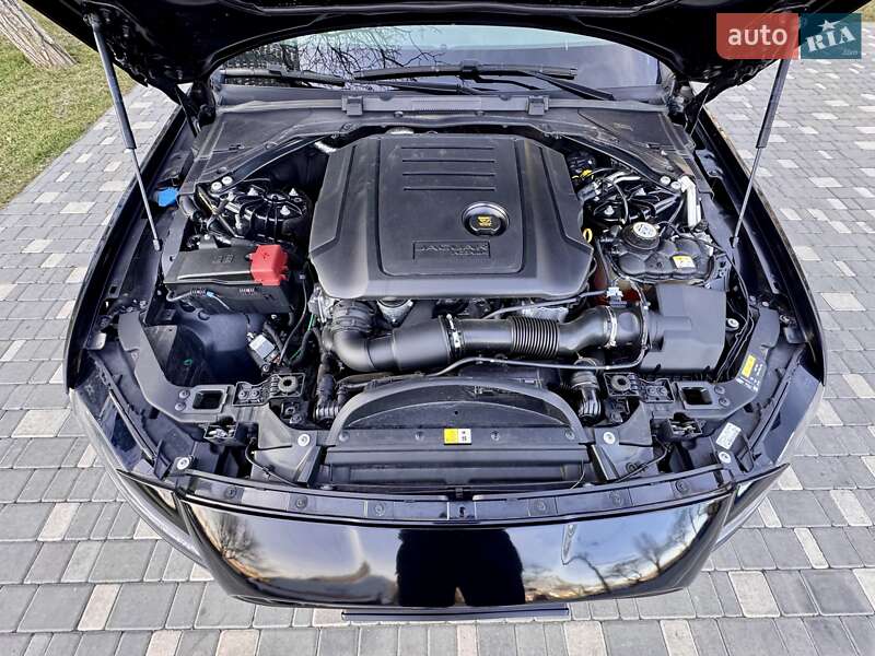 Седан Jaguar XF 2019 в Одессе
