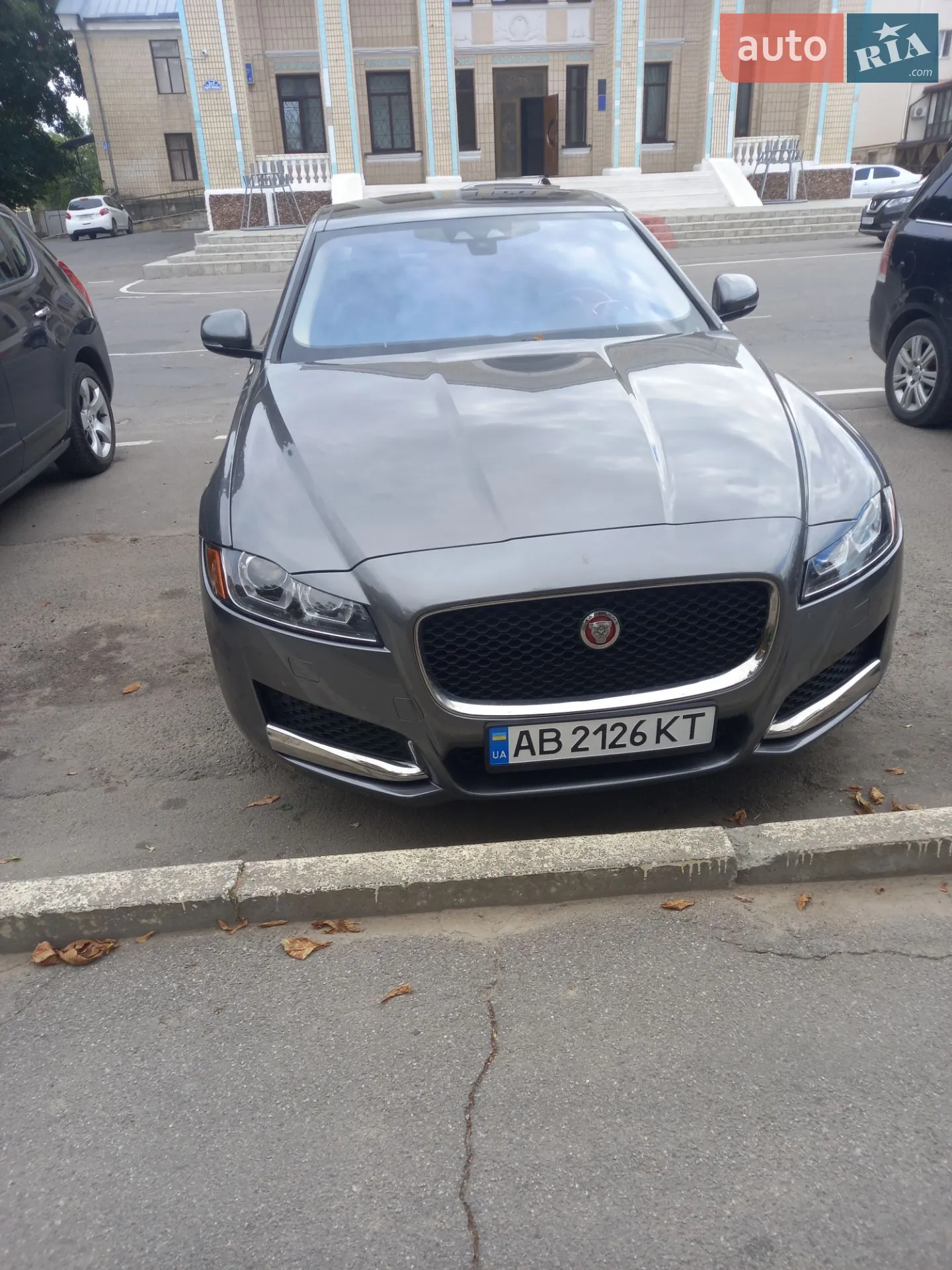 2017 Jaguar XF - мініатюра 13