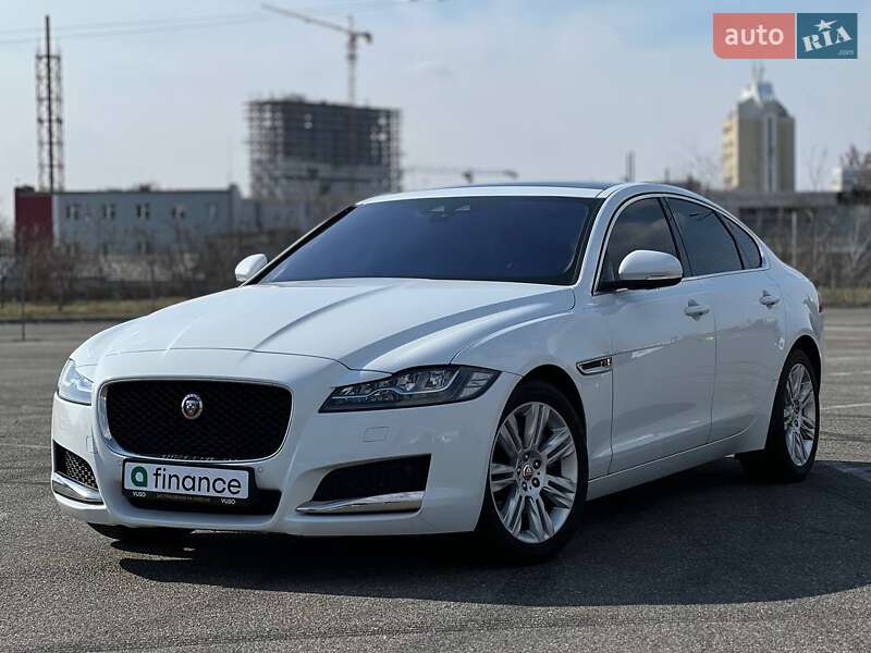 Jaguar XF 2016