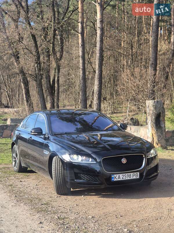 Jaguar XF 2019